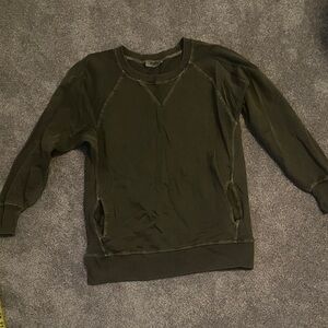 Zenana Outfitters Women’s Dark Green Crewneck Sweater